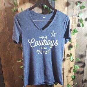 Dallas Cowboys Navy Blue V-Neck T-Shirt Size M